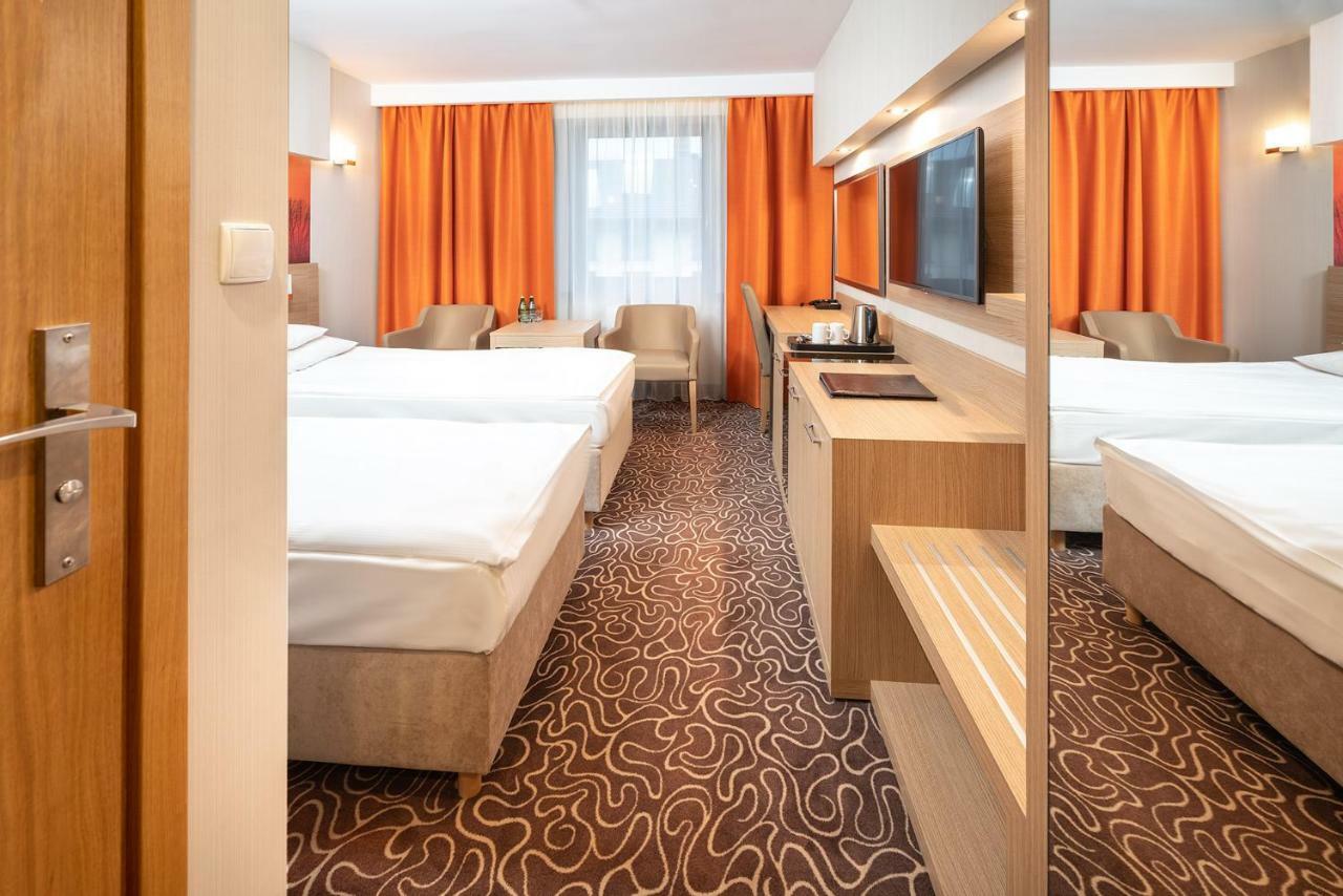 Hotel Amazonka Conference And Spa Ciechocinek Bagian luar foto